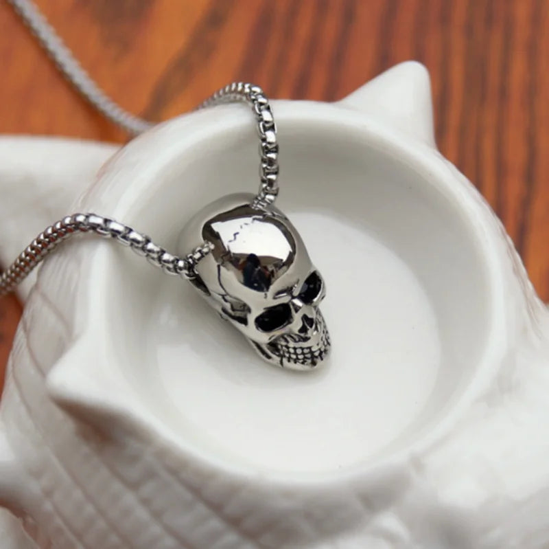 Punk Glossy Skull Ghost Head Pendant Necklace Men's Biker Rock Gothic Halloween Party Jewelry Accessories