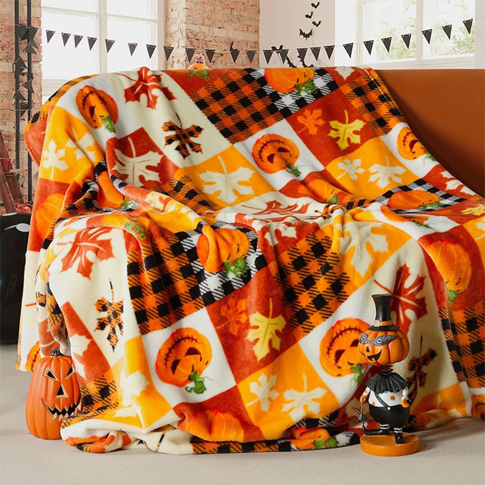 Halloween Pumpkin & Leaf Patterned Soft Fleece Blanket for Cozy Nights Flannel blanket, soft and comfortable, gift
