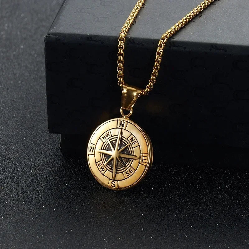 Gold Color Cross Compass Polaris Pendant Round Coin Necklace Men and Women Charm Hip Hop Rock Casual Party Jewelry Gift