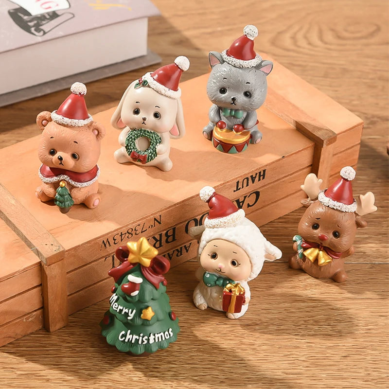 Christmas Resin Family Small Animal Ornaments Creative Home Decoration Mini Christmas Tree Old Man Christmas Gift