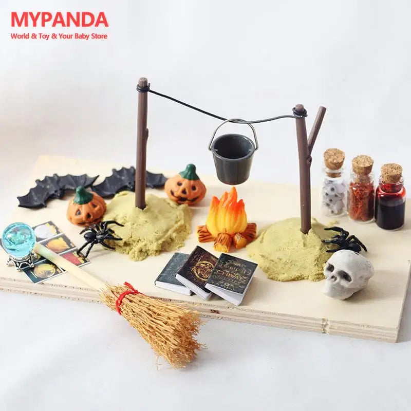 1Set 1:12 Dollhouse Halloween Horror Decor Toy Bat Skull Broom Spider Ornament Outdoor Decoration