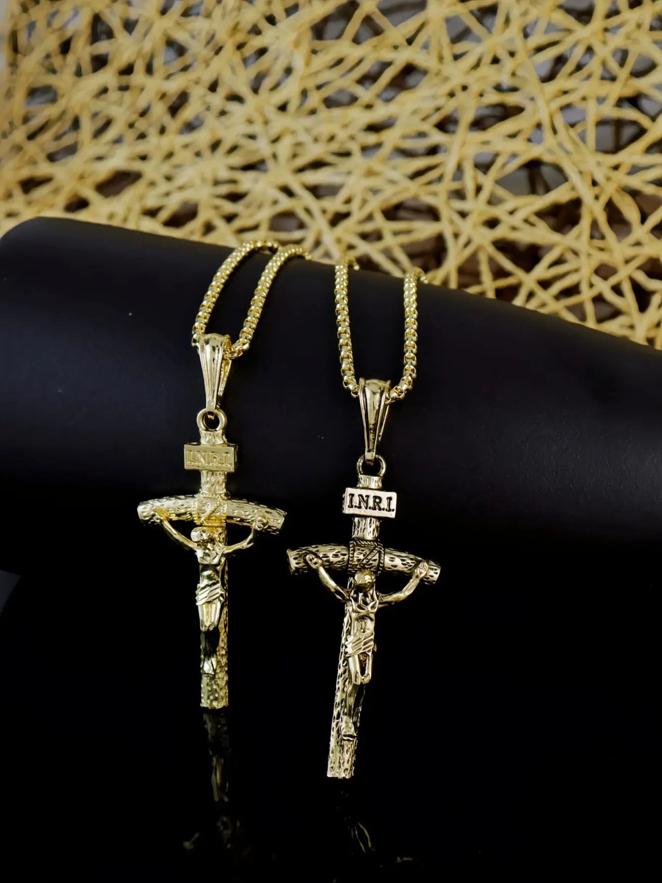 Gold-plated chain Jesús Pendant Cross necklace