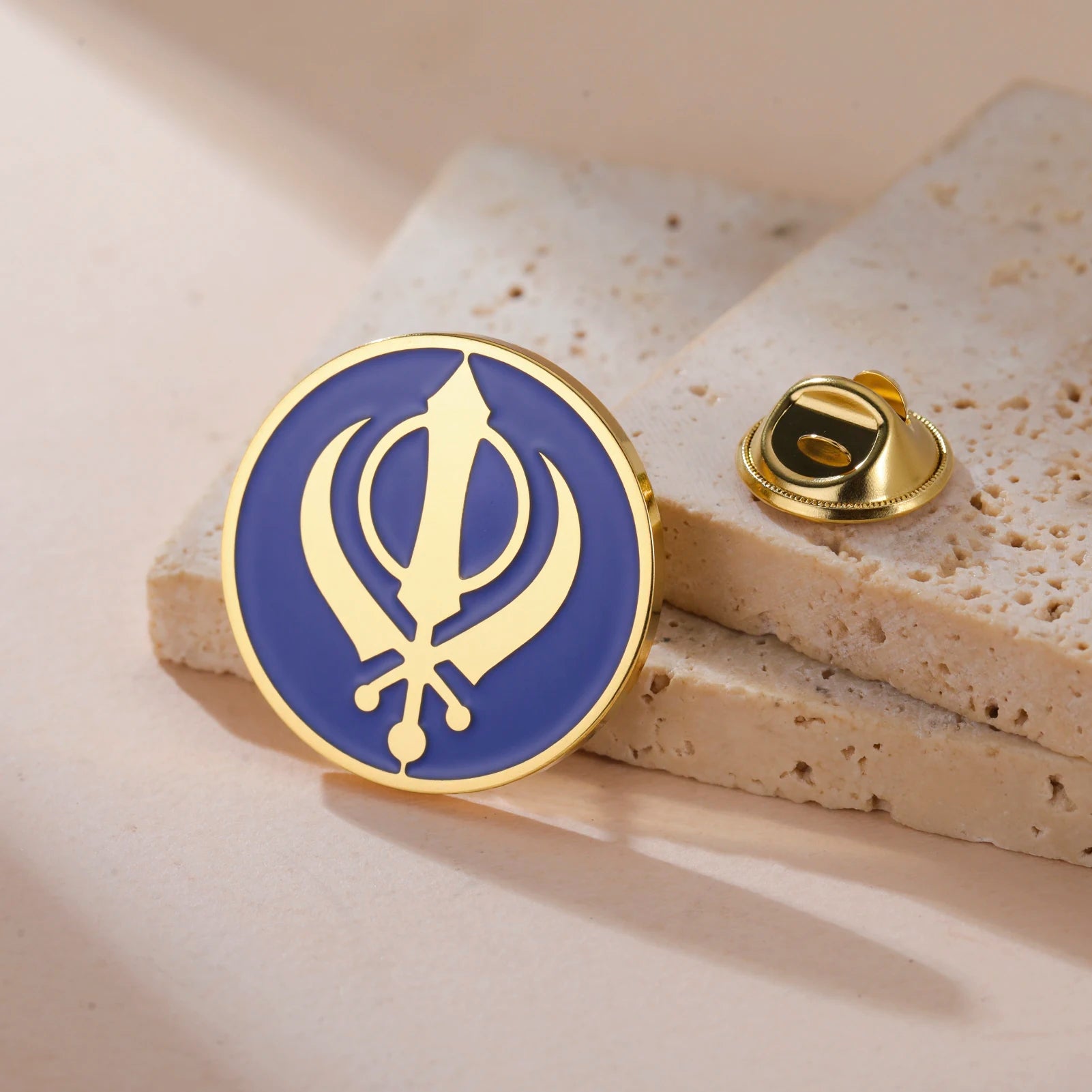 LIKGREAT Sikh Khanda Brooch Religious Spiritual Enamel Pin Badge Stainless Steel Jewelry Amulet Gift for Men Women Accessory
