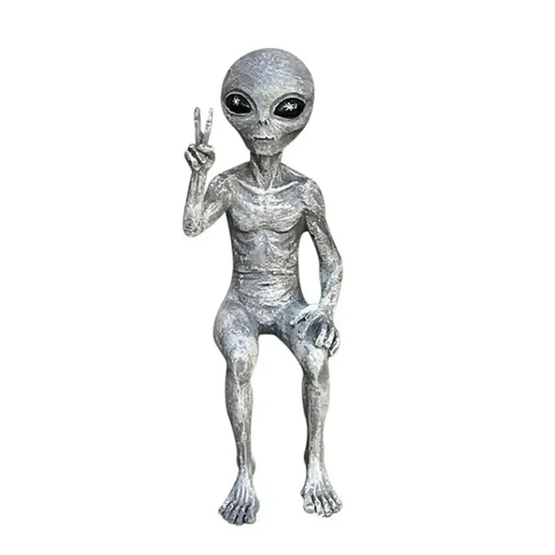Funny Resin Alien Statue Outdoor Garden Decoration UFO Dwarf Sculpture Desktop Home Decor for Halloween Christmas Ornaments