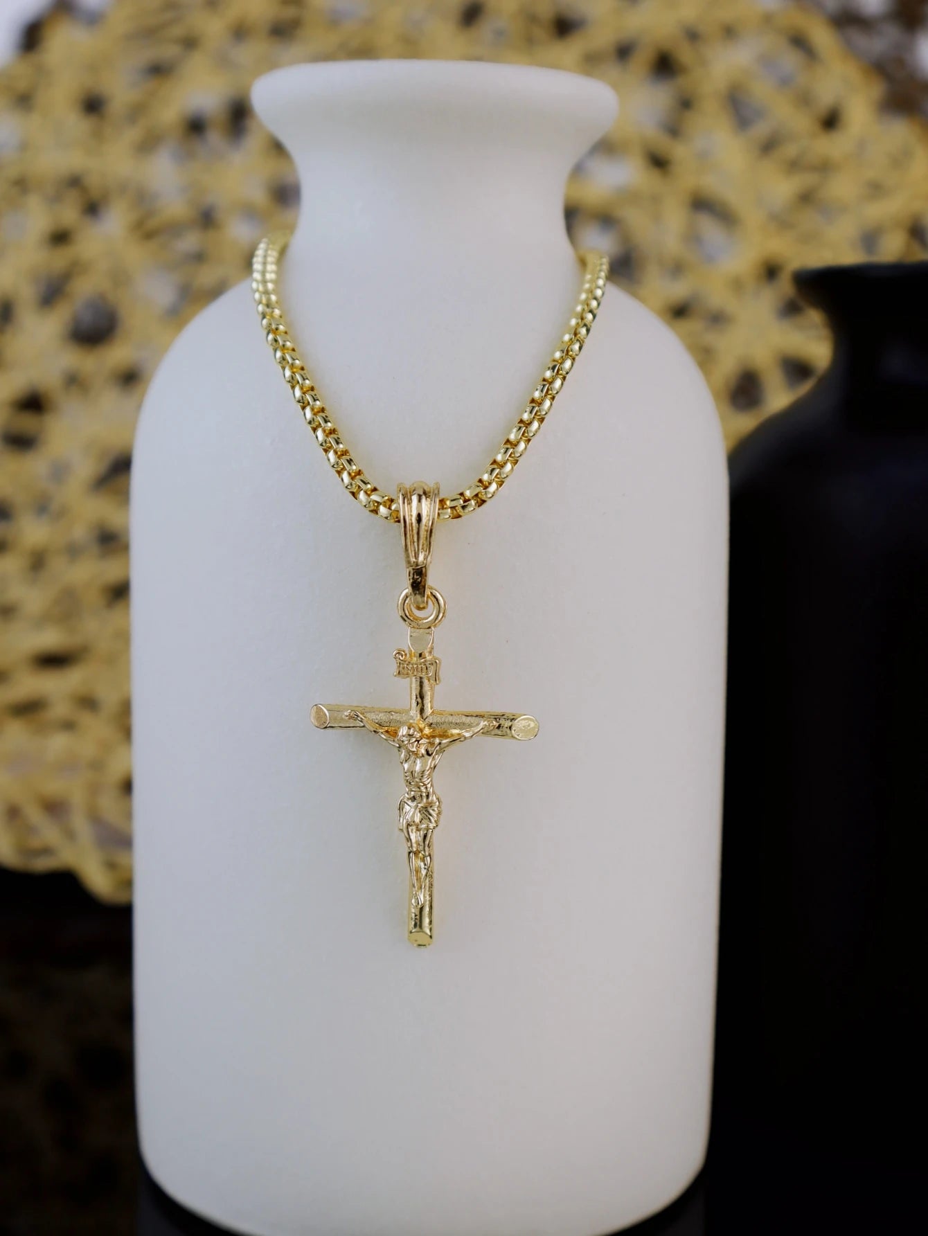 Gold-plated chain Jesús Pendant Cross necklace